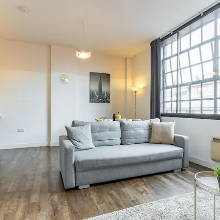 Entertainment | Near Attractions | Comfortable *